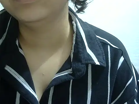 ITZ Ishitaa online show from July 2026 07:39:01 PM
