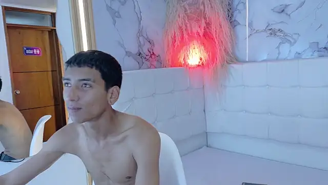Nucitacouplee online show from July 2026 07:54:02 PM
