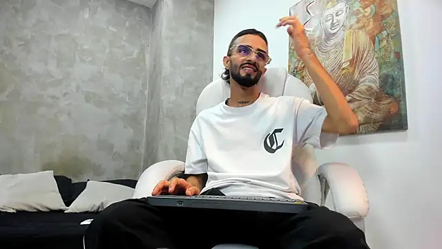 Felipe-Casttan online show from July 2026 03:13:01 AM