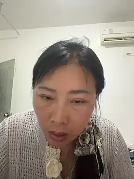 Snapshot of linlin-717 chatting on July 2026 11:53:01 AM linlin-717 online show from July 2026 11:53:01 AM