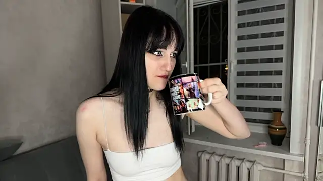 H0lyM0ly online show from July 2026 07:39:01 PM