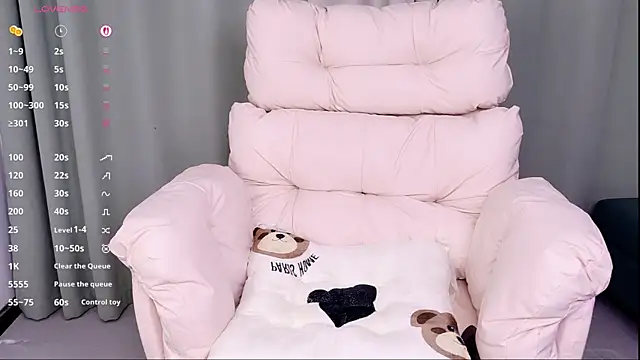 LoveWinnie online show from July 2026 04:39:33 PM