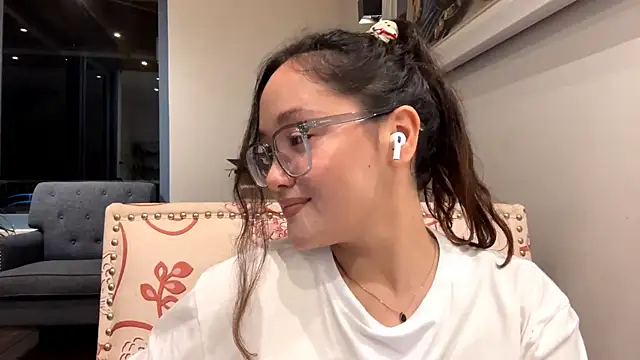 SolangeEggert online show from July 2026 02:13:01 PM