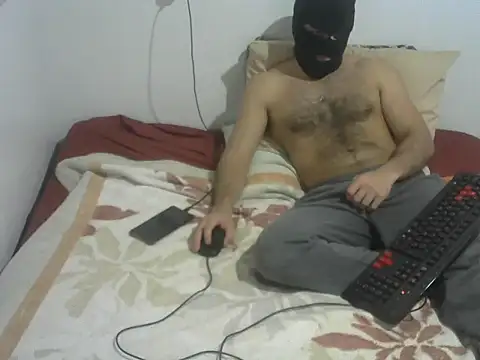 joaozinhobr online show from July 2026 04:38:02 PM