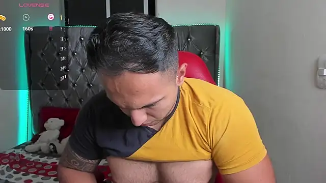Snapshot of mrloganfuck1 chatting on April 2026 05:47:01 AM mrloganfuck1 online show from April 2026 05:47:01 AM