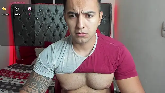 Snapshot of mrloganfuck1 chatting on April 2026 05:54:01 AM mrloganfuck1 online show from April 2026 05:54:01 AM