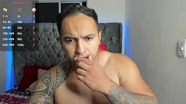 Snapshot of mrloganfuck1 chatting on April 2026 04:54:02 AM mrloganfuck1 online show from April 2026 04:54:02 AM