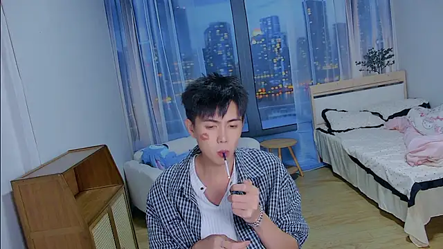 xiaoyang-FF online show from July 2026 05:56:01 PM