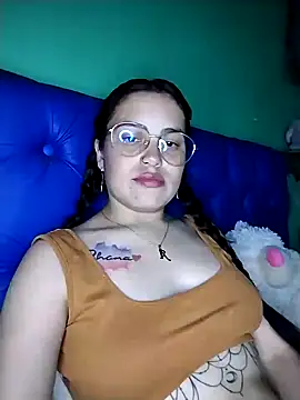 Snapshot of Emma_St_ chatting on July 2026 11:47:01 PM Emma St online show from July 2026 11:47:01 PM