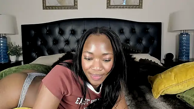 nicolesolace online show from March 2025 11:12:02 AM