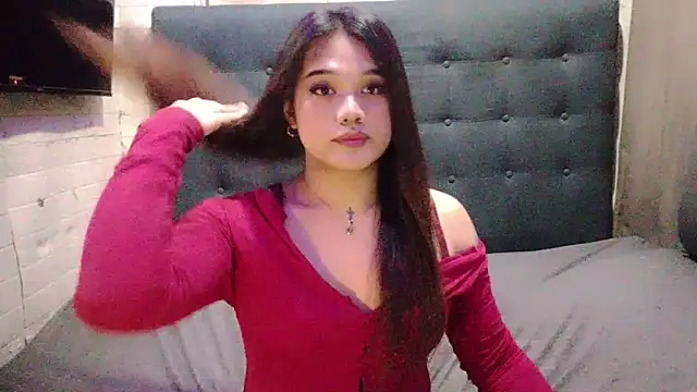 FoxxyJesa online show from June 2026 03:29:01 PM