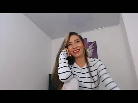 luna sexth online show from July 2026 05:28:01 AM