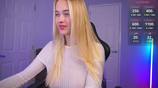 DanikaDillan online show from December 2024 01:22:01 AM