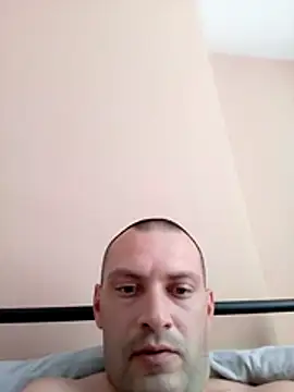 klanvezer online show from August 2026 03:43:02 PM