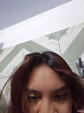 ninaGLA online show from August 2026 08:33:01 PM