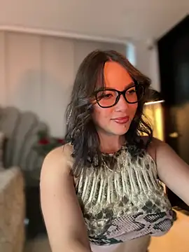 HannaBeckett online show from July 2026 10:26:02 PM