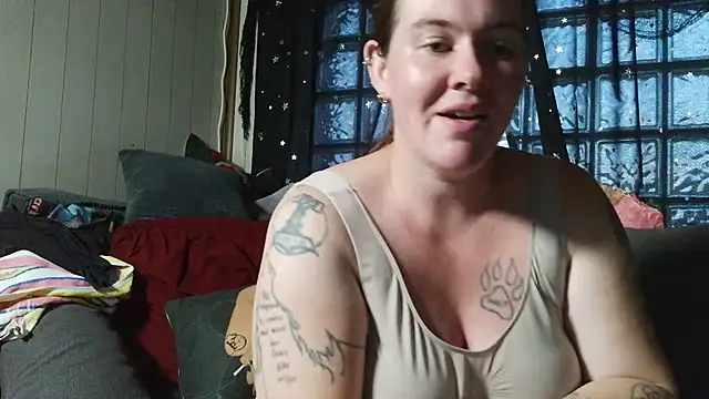 HeisesRotkaeppchen online show from August 2026 06:54:02 PM