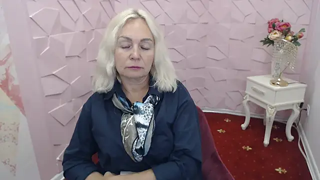 Jinna luvv online show from August 2026 10:40:02 AM