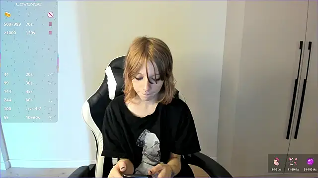 miss mollysally online show from August 2026 05:42:02 AM