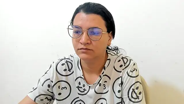 MARILYN GARCIA online show from November 2025 02:33:01 PM