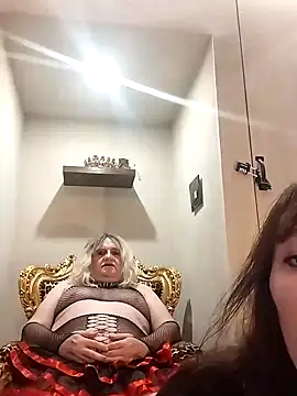 FrenchBdsm online show from August 2026 07:38:02 PM