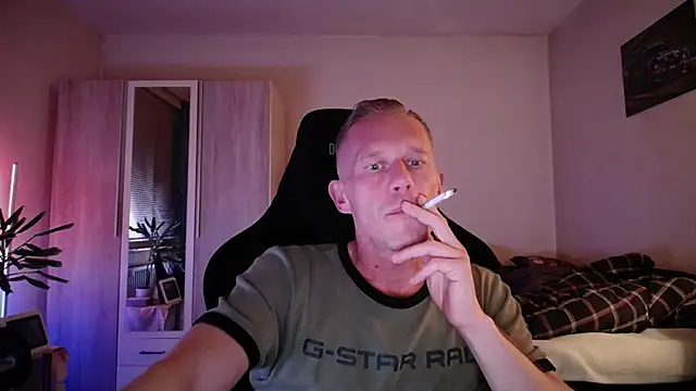 slaveboy2016xh online show from September 2025 06:30:02 PM