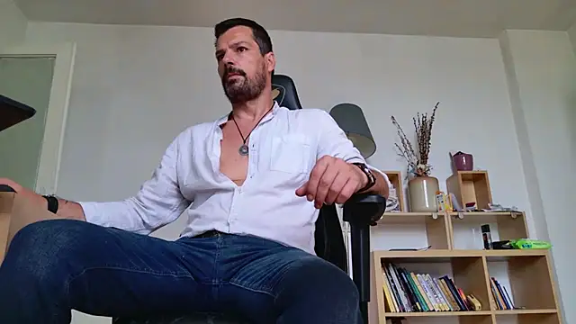 ChrisKox online show from June 2026 07:43:01 AM