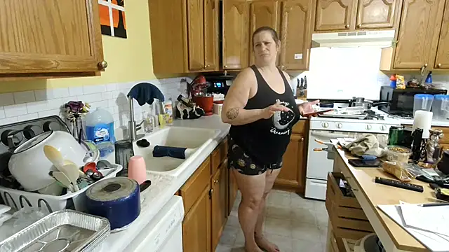 onlyhotbbw75 online show from June 2026 04:17:01 AM