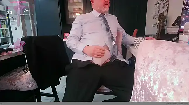 Snapshot of jiminpete chatting on December 2024 09:06:01 AM jiminpete online show from December 2024 09:06:01 AM