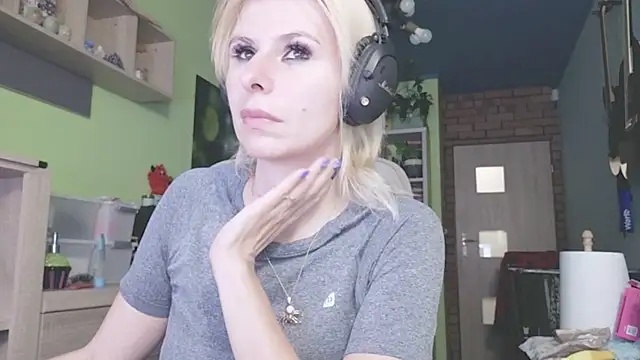 karmija online show from November 2025 09:47:01 PM