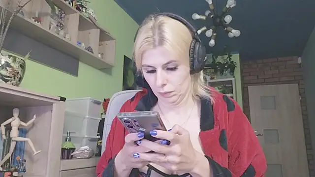 karmija online show from November 2025 07:27:01 PM