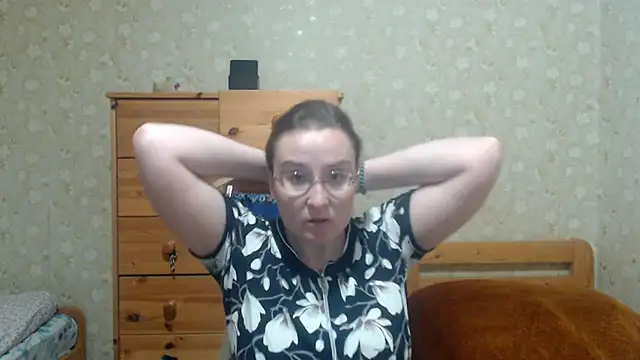 Snapshot of Smart_Rose chatting on November 2025 02:15:01 PM Smart Rose online show from November 2025 02:15:01 PM