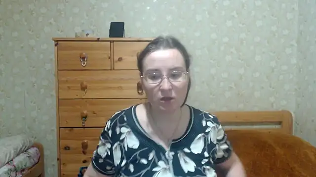 Snapshot of Smart_Rose chatting on November 2025 04:44:01 PM Smart Rose online show from November 2025 04:44:01 PM