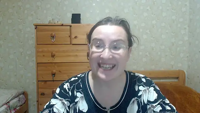 Snapshot of Smart_Rose chatting on November 2025 04:07:02 PM Smart Rose online show from November 2025 04:07:02 PM