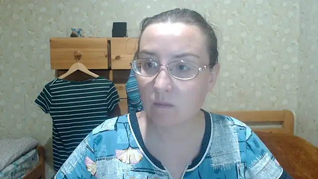 Snapshot of Smart_Rose chatting on December 2025 07:53:02 PM Smart Rose online show from December 2025 07:53:02 PM