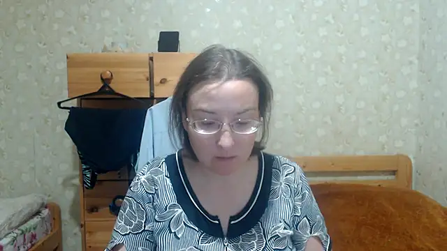 Snapshot of Smart_Rose chatting on December 2025 04:57:02 PM Smart Rose online show from December 2025 04:57:02 PM