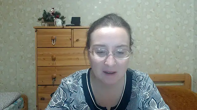 Snapshot of Smart_Rose chatting on February 2026 06:11:01 PM Smart Rose online show from February 2026 06:11:01 PM