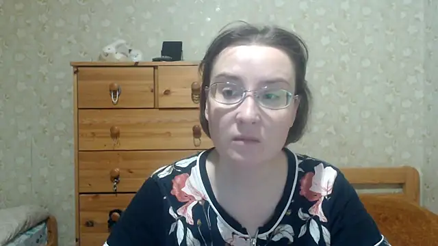 Snapshot of Smart_Rose chatting on March 2026 05:17:01 PM Smart Rose online show from March 2026 05:17:01 PM