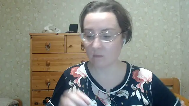 Snapshot of Smart_Rose chatting on April 2026 07:25:02 PM Smart Rose online show from April 2026 07:25:02 PM