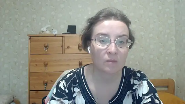 Snapshot of Smart_Rose chatting on April 2026 04:08:01 PM Smart Rose online show from April 2026 04:08:01 PM