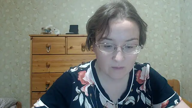 Snapshot of Smart_Rose chatting on April 2026 09:04:01 PM Smart Rose online show from April 2026 09:04:01 PM