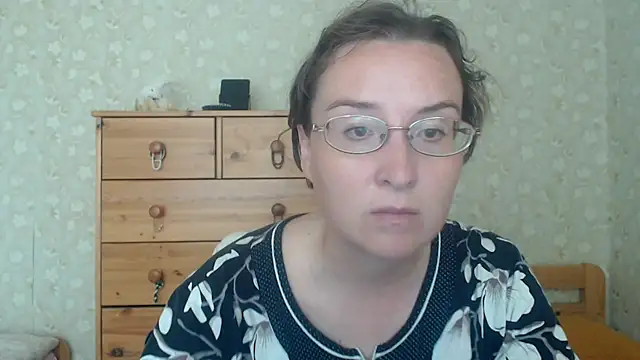 Snapshot of Smart_Rose chatting on June 2026 08:25:02 AM Smart Rose online show from June 2026 08:25:02 AM