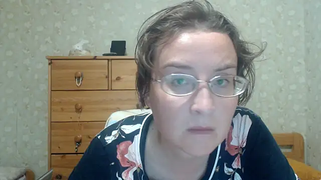 Snapshot of Smart_Rose chatting on June 2026 04:43:01 PM Smart Rose online show from June 2026 04:43:01 PM