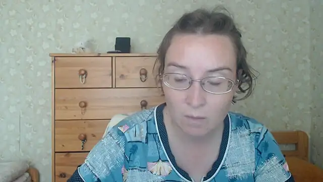 Snapshot of Smart_Rose chatting on July 2026 01:04:02 PM Smart Rose online show from July 2026 01:04:02 PM