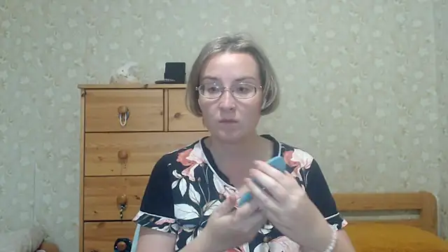 Snapshot of Smart_Rose chatting on July 2026 04:45:01 PM Smart Rose online show from July 2026 04:45:01 PM