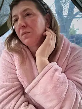 Natali UA online show from November 2025 05:19:01 AM