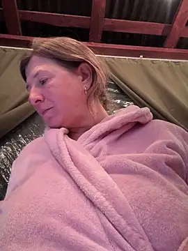 Natali UA online show from November 2025 05:57:01 PM