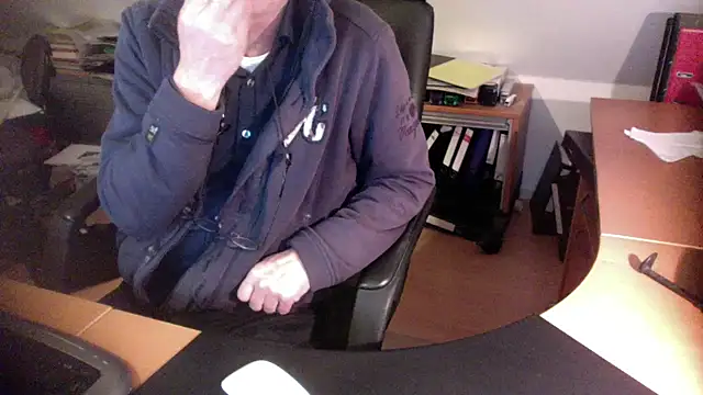 outlaw200 online show from December 2024 06:28:02 PM