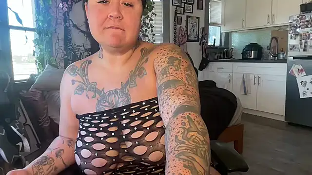 Snapshot of Sad1st1kSadie chatting on January 2026 10:44:02 PM Sad1st1kSadie online show from January 2026 10:44:02 PM