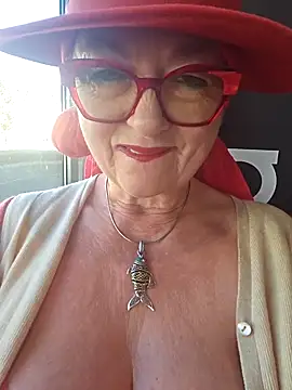 MucMilf59 online show from October 2025 10:17:02 AM